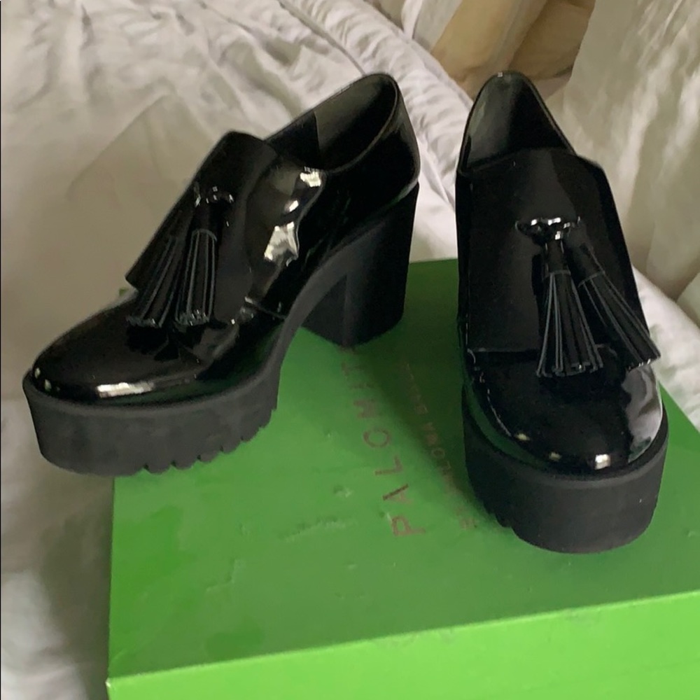 Paloma Barcelo patent shoes